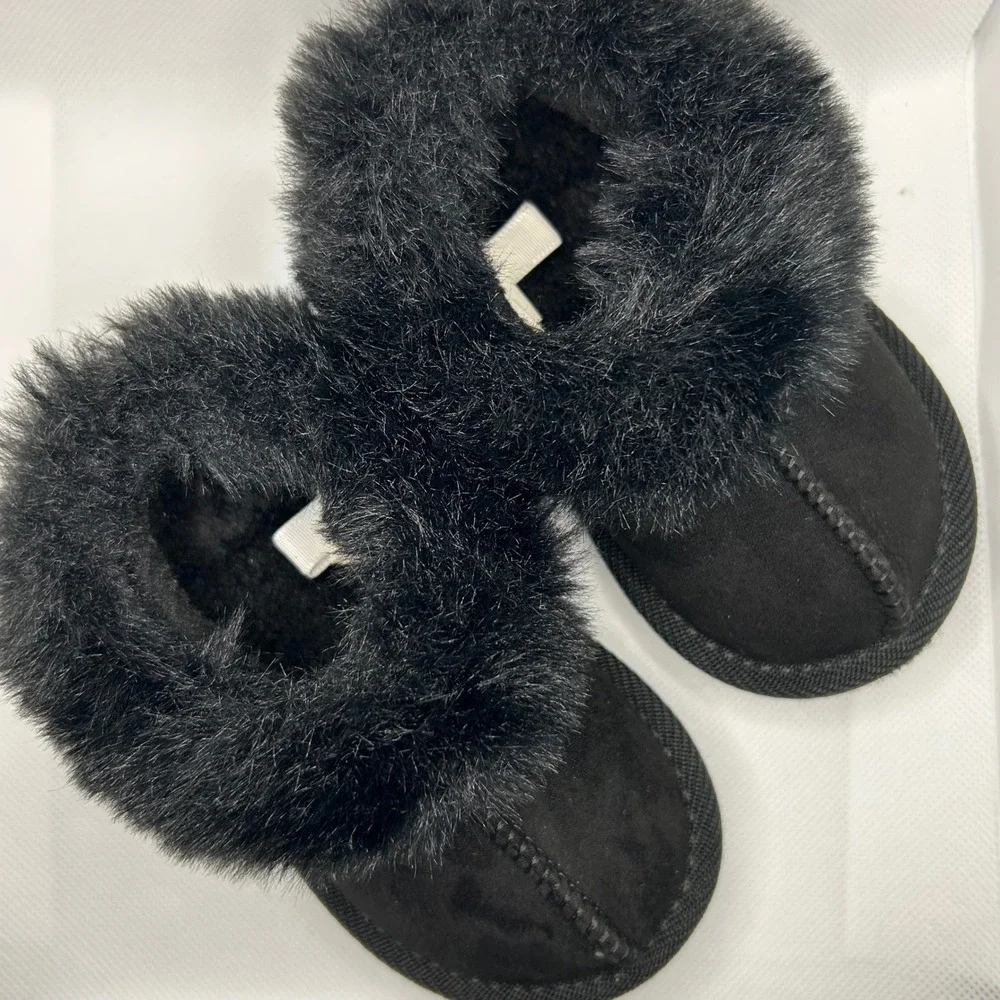 Black Suede Faux Fur Lined kids Boots Size 5 Target Winter Pull On‎ Outdoor